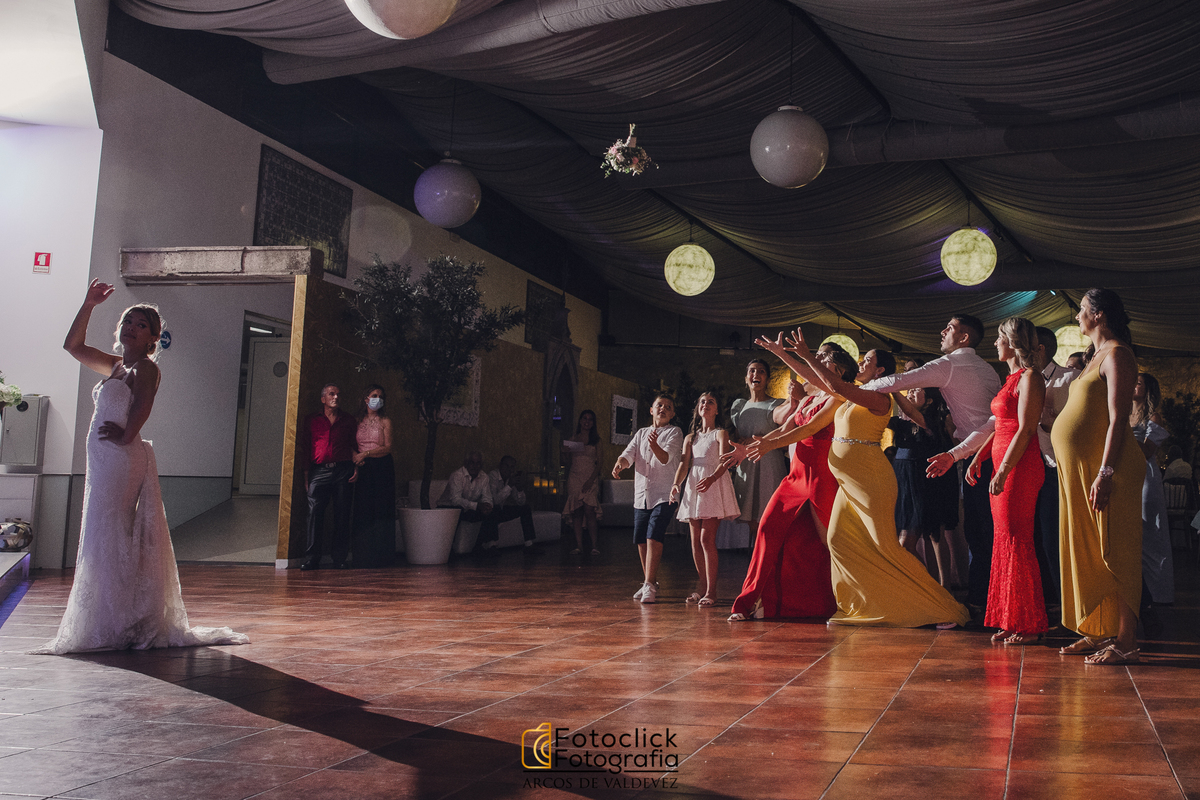 atirar ramo da noivo