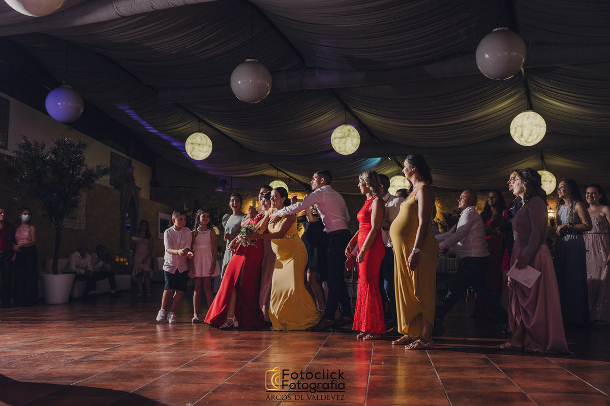 apanhar ramo da noiva