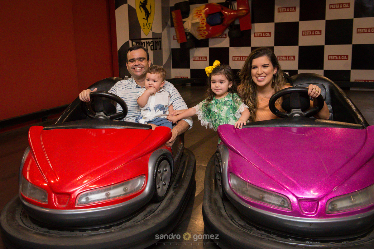 Aniversário de 1 ano do Estêvão, com o tema praia, realizado na casa de festas Festa & Cia - Largo da Batalha - Niterói - RJ