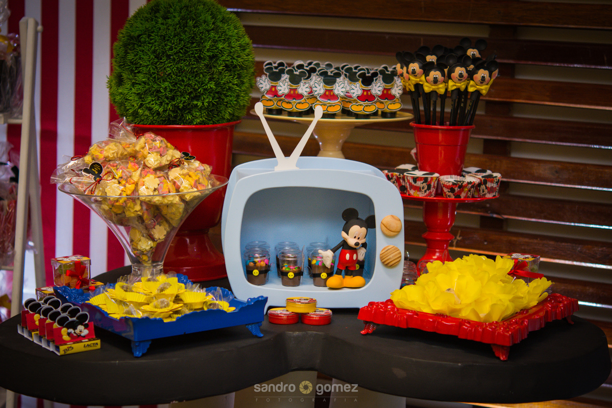 Primeiro ano do Rafael Bessa comemorado na casa de festas Power Fest Fun - Maricá - RJ