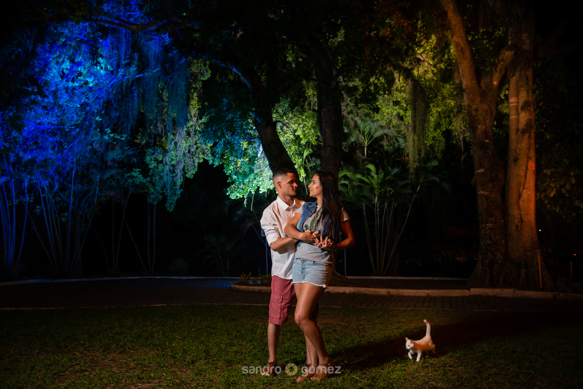 Ensaio Pré wedding da Ariana Pestana e do Marcos Viana realizado na Igreja de São Francisco Xavier - Niterói - RJ