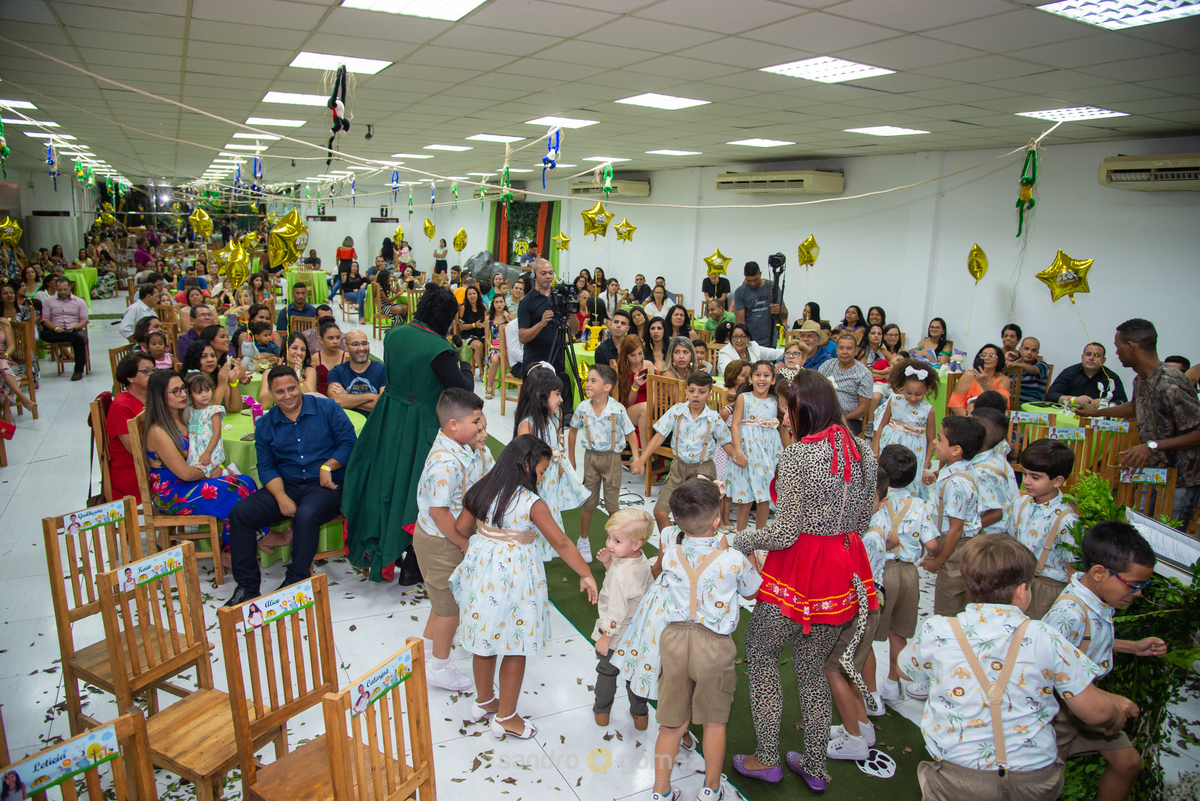 Formatura do primeiro ano do CESP - Centro Educacional Sanmartin Perez  realizado no Vera Gol - Itaboraí - RJ