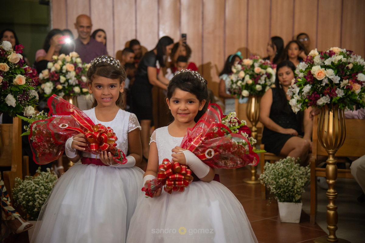 Casamento da Graziela Amaral e do Luiz Claudio realizado no Sítio Casarão Terra Santa - Itaboraí - RJ