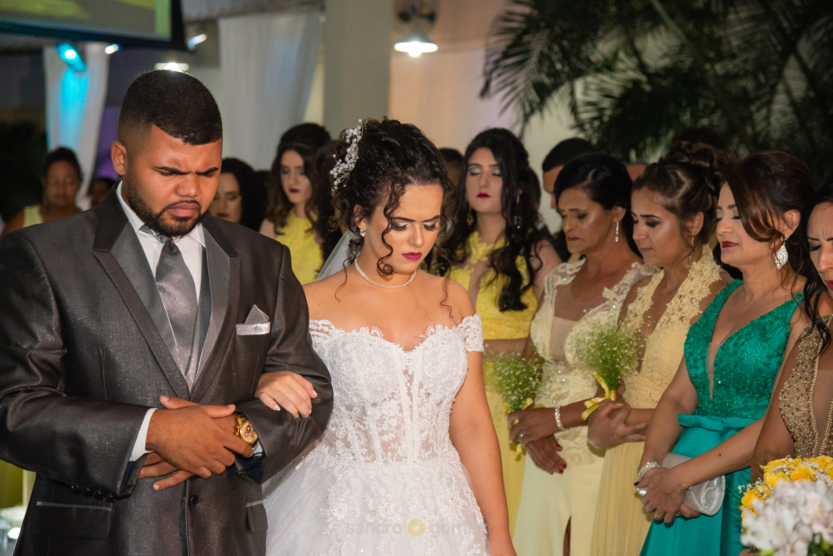 Casamento da Flavia Daflon e Gabriel Santana realizado na casa de festas Casarão do Alcântara - Laranjal - São Gonçalo - RJ