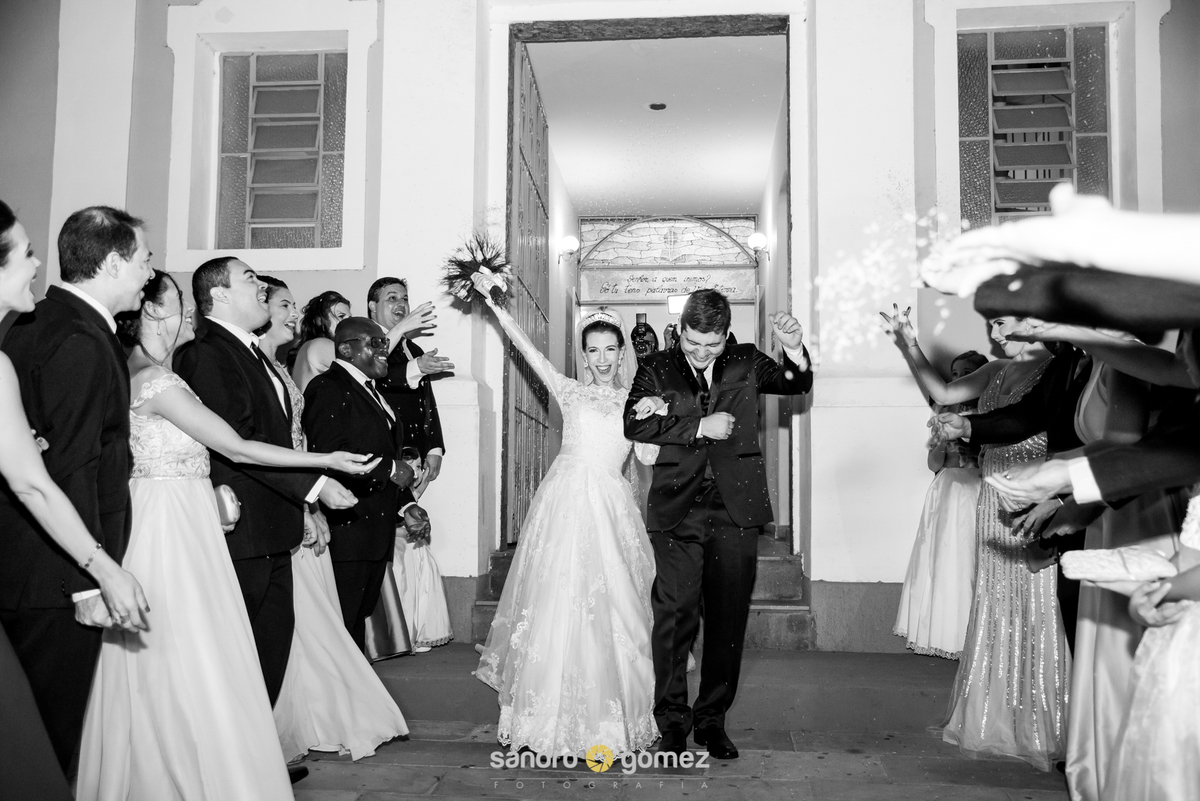 Casamento da Raphaela Rangel e do Arthur Almeida - cerimônia na Paróquia São Pedro Apóstolo de Venda das Pedras 