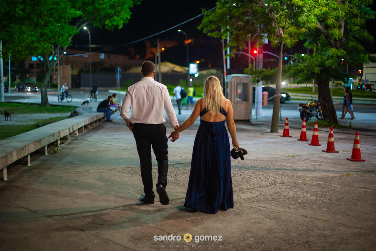 Ensaio Pré Wedding da Suellen Canero e do Matheus Almeida realizado na Praia de Charitas - Niterói - RJ