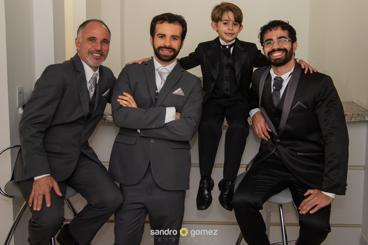 Casamento da Grasielle Menezes e do Roberto Stefan  - com making of no Hotel Promenade e recepção na Dimattoni Eventos - Itaboraí - RJ