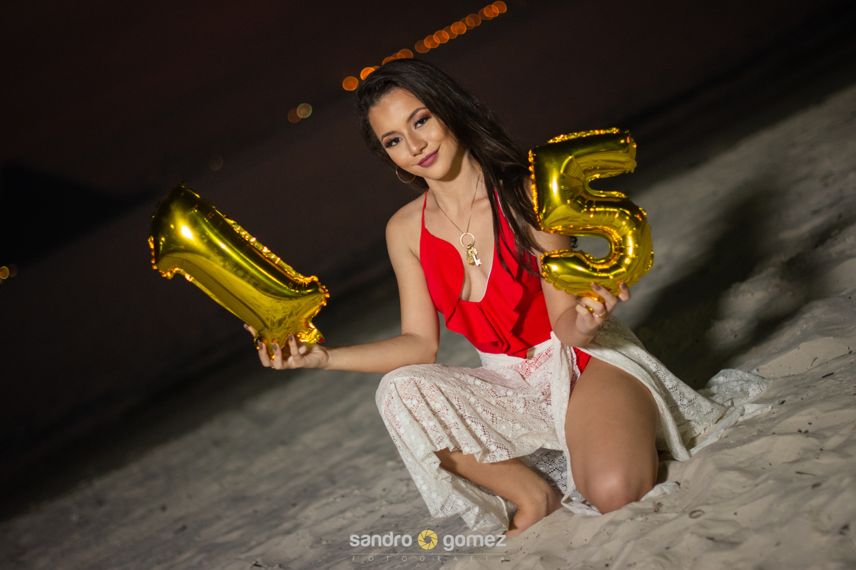 Ensaio Debut da Alícia Souza, realizado no Campo de São Bento, Praia de Charitas, Igreja de São Francisco Xavier e Mc Donald São Francisco - Niterói - RJ