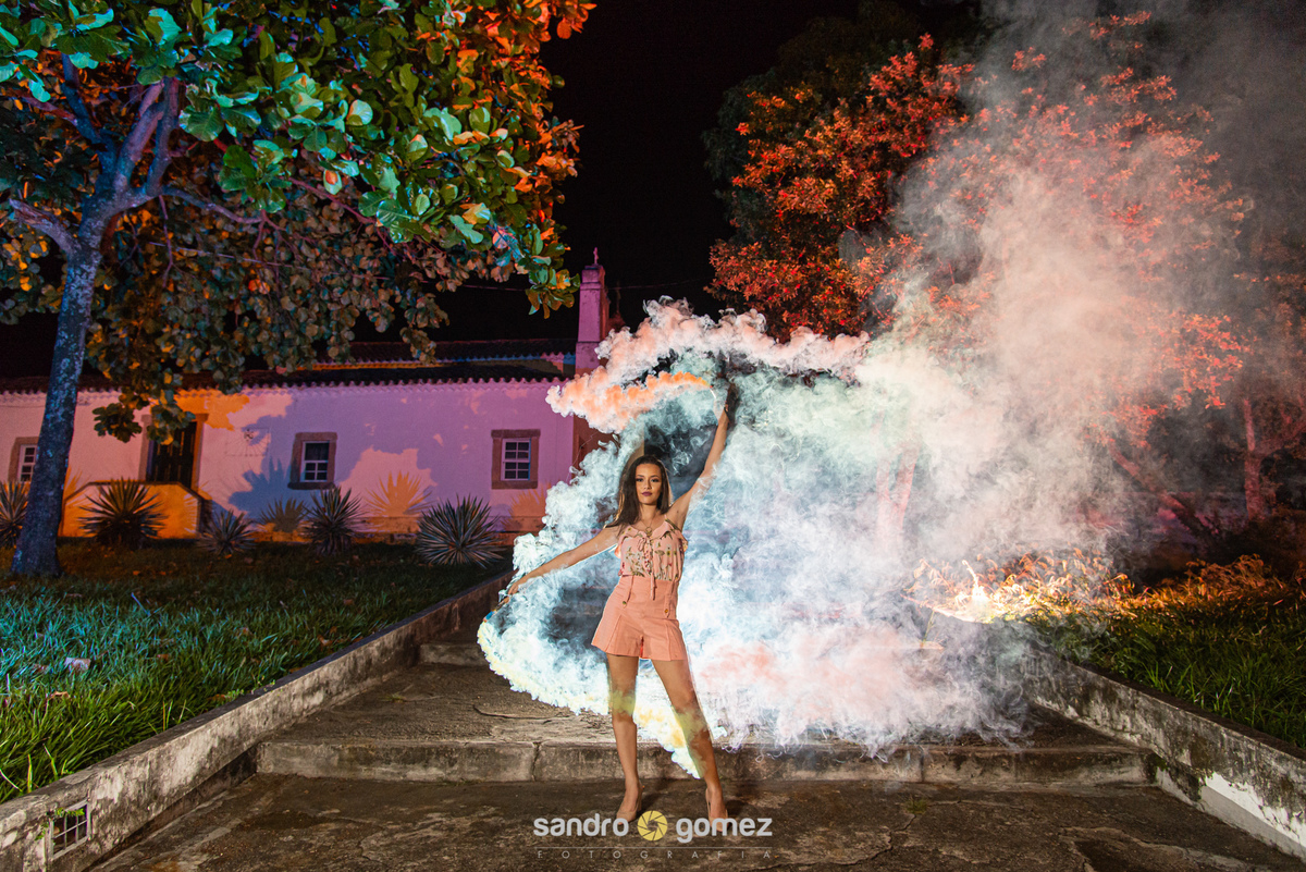 Ensaio Debut da Alícia Souza, realizado no Campo de São Bento, Praia de Charitas, Igreja de São Francisco Xavier e Mc Donald São Francisco - Niterói - RJ