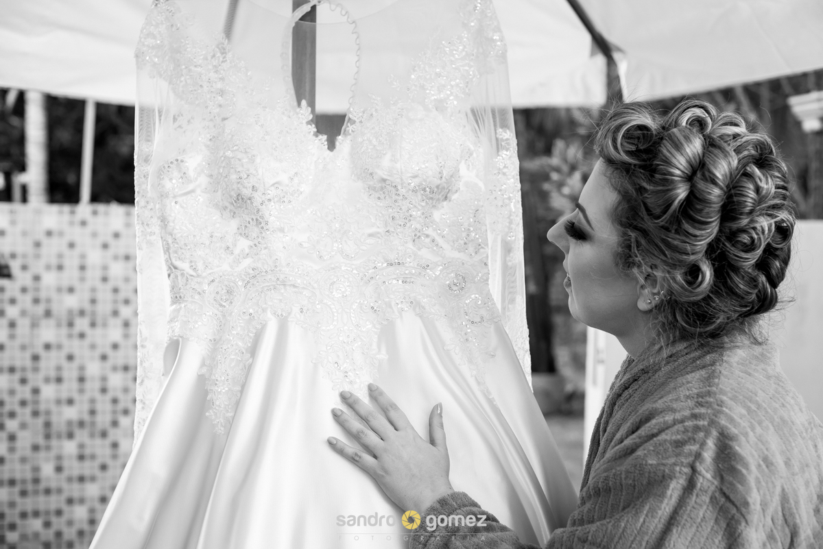 Casamento da Flávia e do Rodrigo com cerimônia realizada na Paróquia Nossa Senhora da Conceição e recepção no Esporte Clube Fluminense - Rio Bonito - RJ