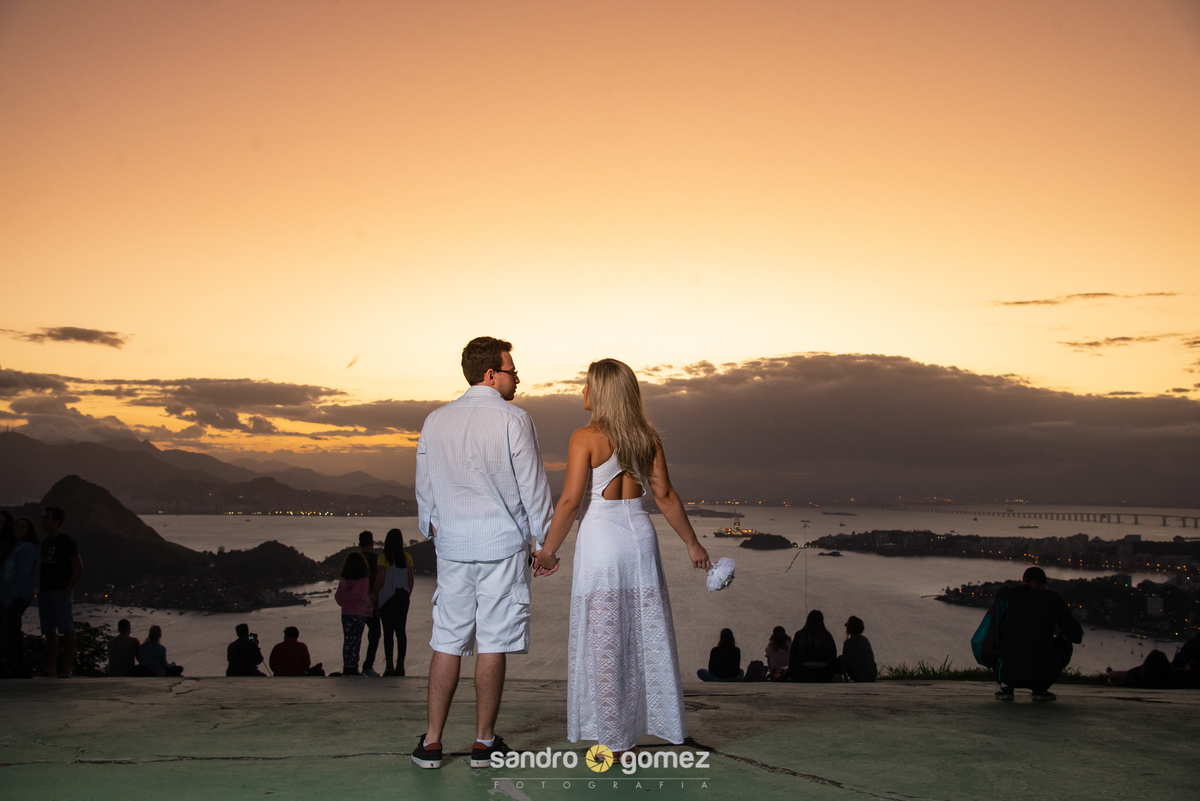 Ensaio Pré Wedding da Leidylane e do Rafael realizado no Parque da Cidade, Praia de Charitas e Igreja de São Francisco Xavier - Niterói - RJ