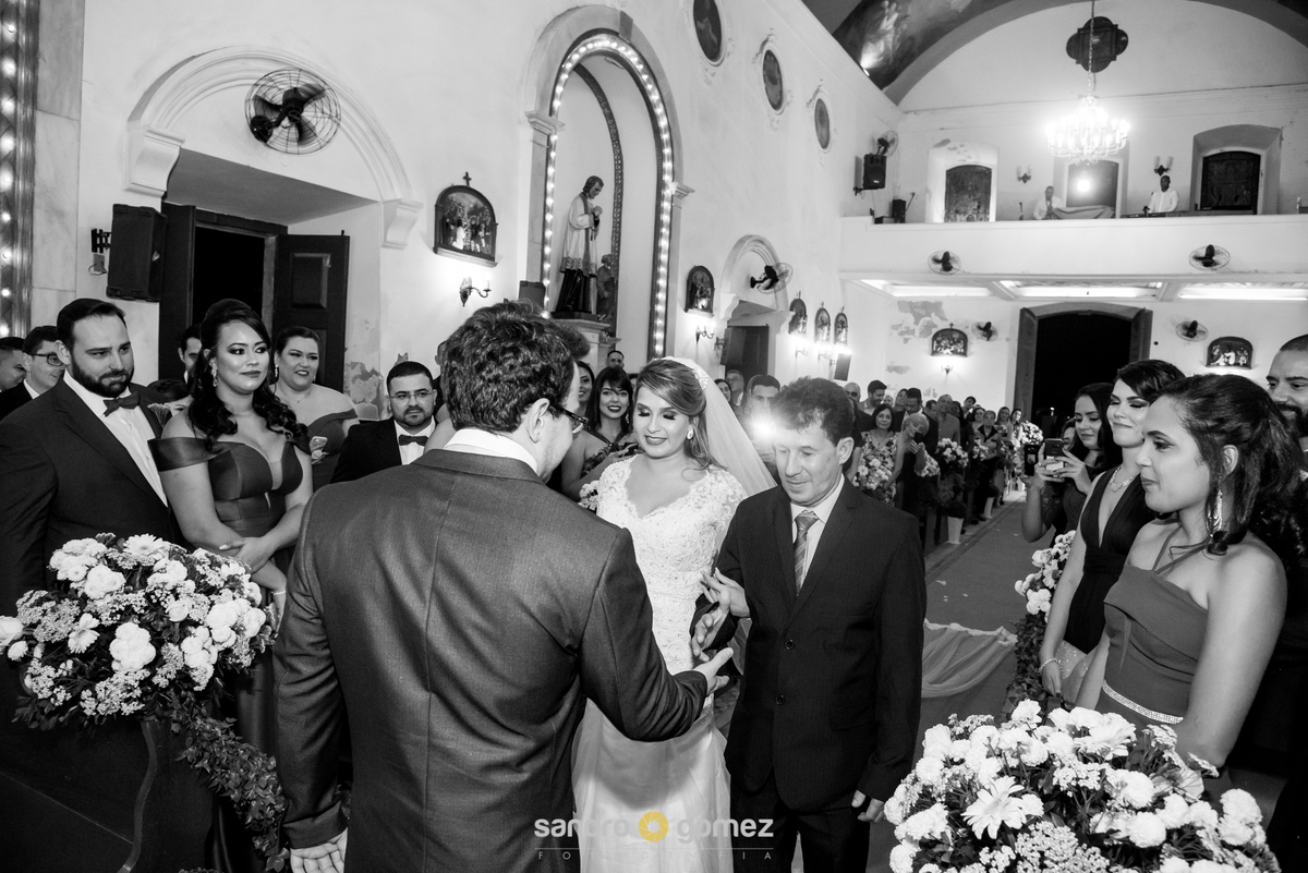 Casamento da Leidylane Cardoso e do Rafael Fournier realizado na Igreja Nossa Senhora da Apresentação - Irajá - RJ