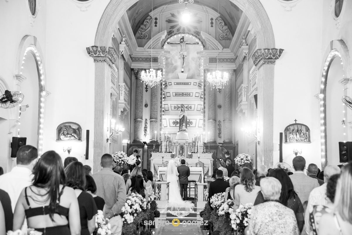 Casamento da Leidylane Cardoso e do Rafael Fournier realizado na Igreja Nossa Senhora da Apresentação - Irajá - RJ