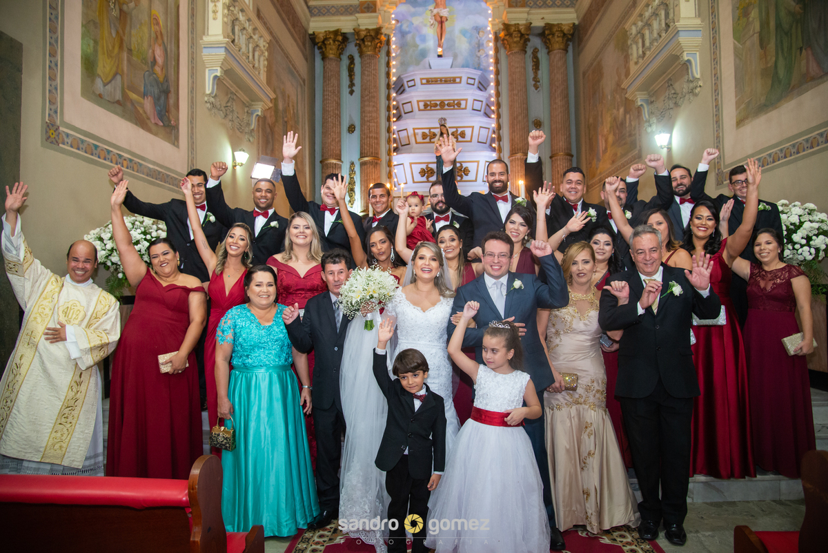 Casamento da Leidylane Cardoso e do Rafael Fournier realizado na Igreja Nossa Senhora da Apresentação - Irajá - RJ