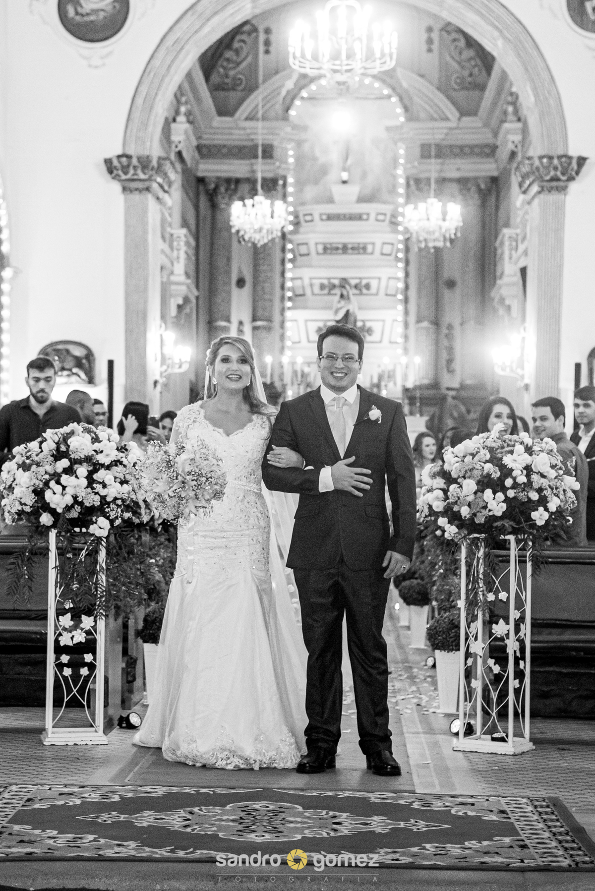 Casamento da Leidylane Cardoso e do Rafael Fournier realizado na Igreja Nossa Senhora da Apresentação - Irajá - RJ