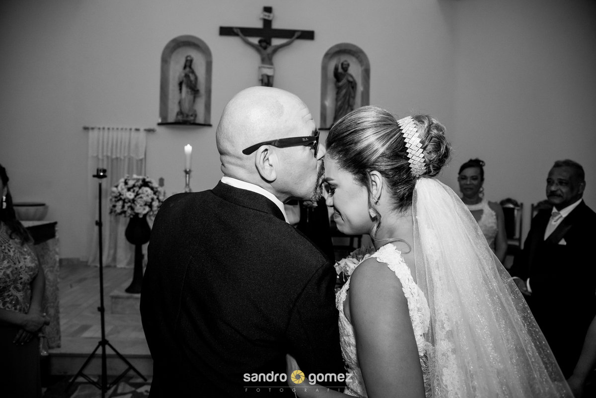 Casamento da Juliana Rocha e do Rafael Chagas com making of no Hotel Promenade, cerimônia na Paróquia São Pedro Apóstolo de Vendas das Pedras e recepção no sítio Vô Mozart - Itaboraí - RJ