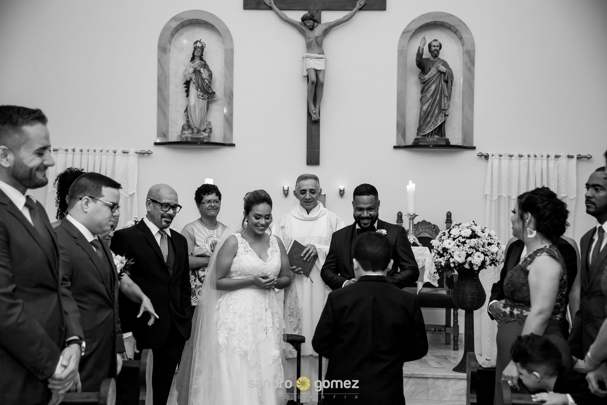 Casamento da Juliana Rocha e do Rafael Chagas com making of no Hotel Promenade, cerimônia na Paróquia São Pedro Apóstolo de Vendas das Pedras e recepção no sítio Vô Mozart - Itaboraí - RJ