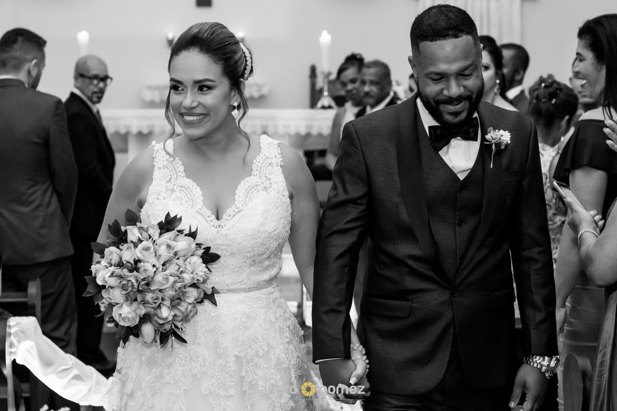 Casamento da Juliana Rocha e do Rafael Chagas com making of no Hotel Promenade, cerimônia na Paróquia São Pedro Apóstolo de Vendas das Pedras e recepção no sítio Vô Mozart - Itaboraí - RJ