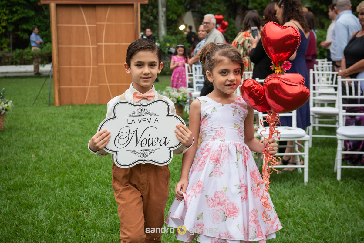 Casamento da Cintia Soares e do José Avelino realizado na casa de festas Solar de Gração - Niterói - RJ
