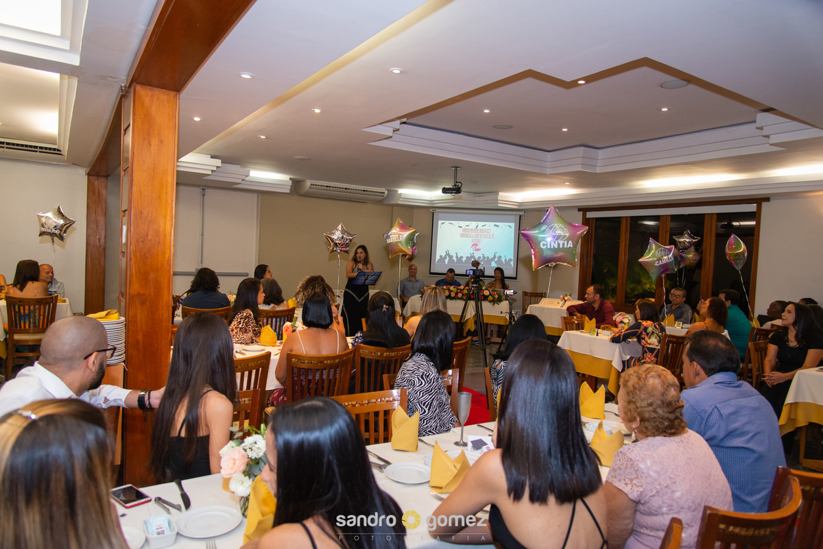 Formatura do Centro de Idiomas CCAA Itaboraí 2019 realizado na Vacaria Churrascaria - Itaboraí - RJ