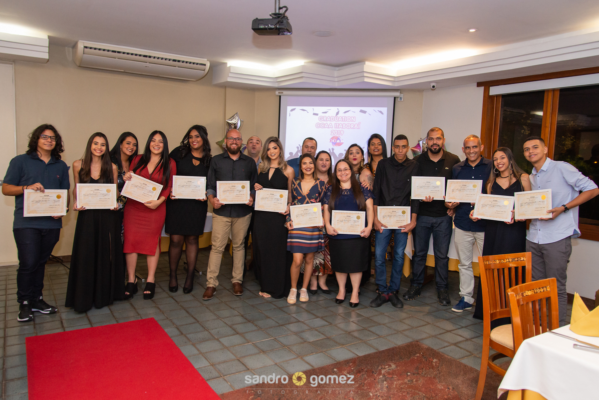 Formatura do Centro de Idiomas CCAA Itaboraí 2019 realizado na Vacaria Churrascaria - Itaboraí - RJ