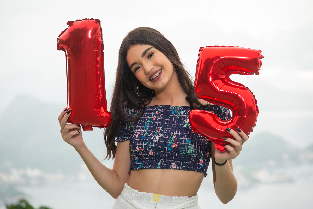 Ensaio debut da Mariana Santiago realizado no Parque da Cidade, na Praia de Charitas e na Igreja de São Francisco Xavier - Niterói - RJ