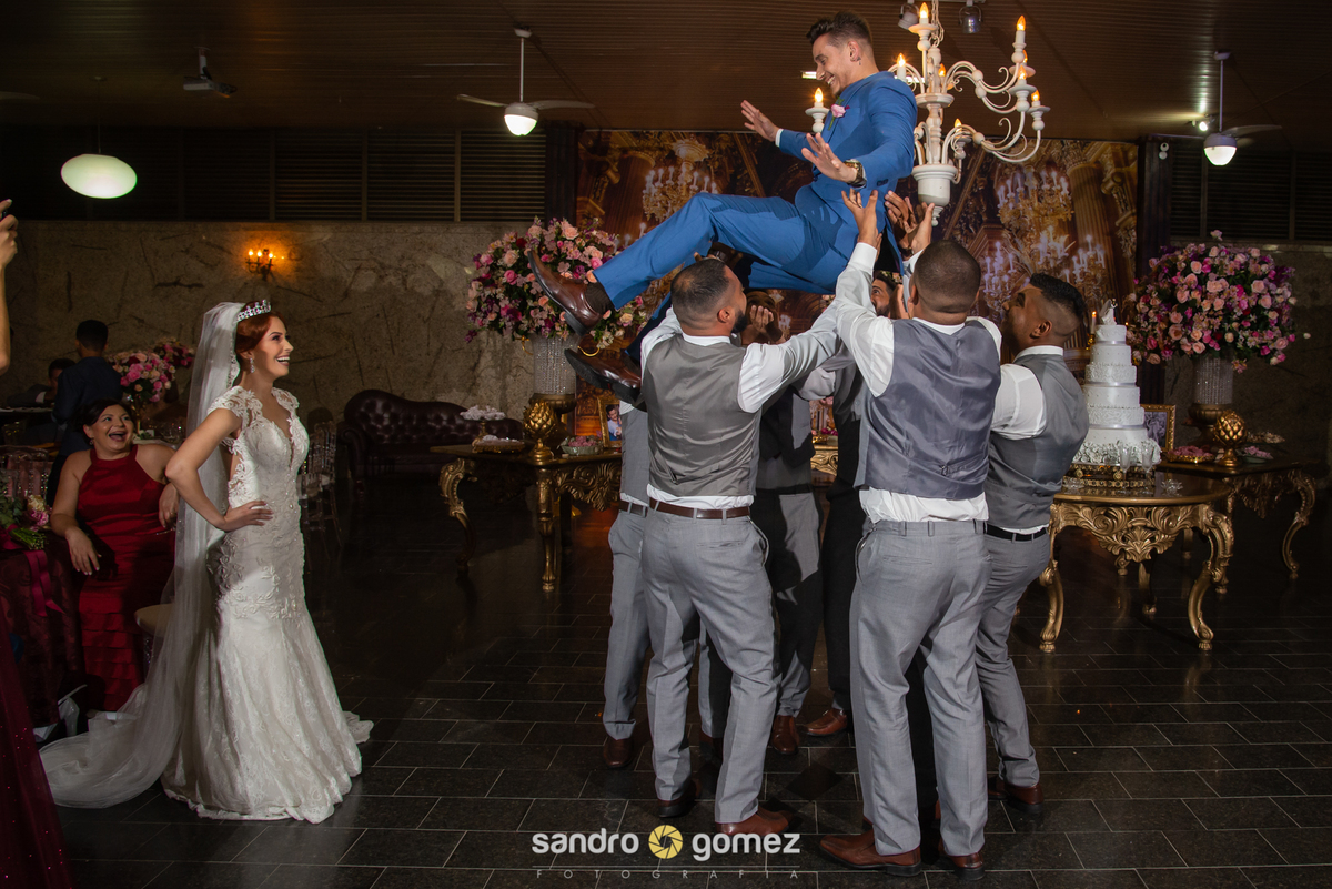 Casamento da Daiane Domingos e do Rafael Moraes realizado no Salão Solar Viva Viva  - Marambaia - São Gonçalo - RJ