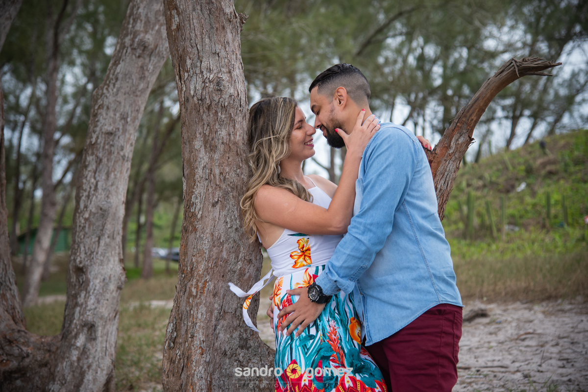 Ensaio pré weeding da Camila Vasconcelos e do Jefferson Muniz realizado na Praia do Pontal do Atalaia e na Praia do Anjos - Arraial do Cabo - RJ