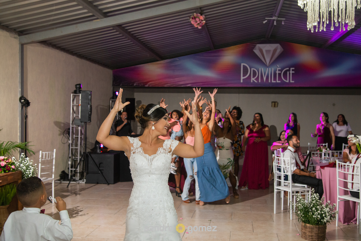 Casamento da Jessica Silva e do Gessio Almeida realizado no Privilége Espaço de Festas - Itaboraí - RJ