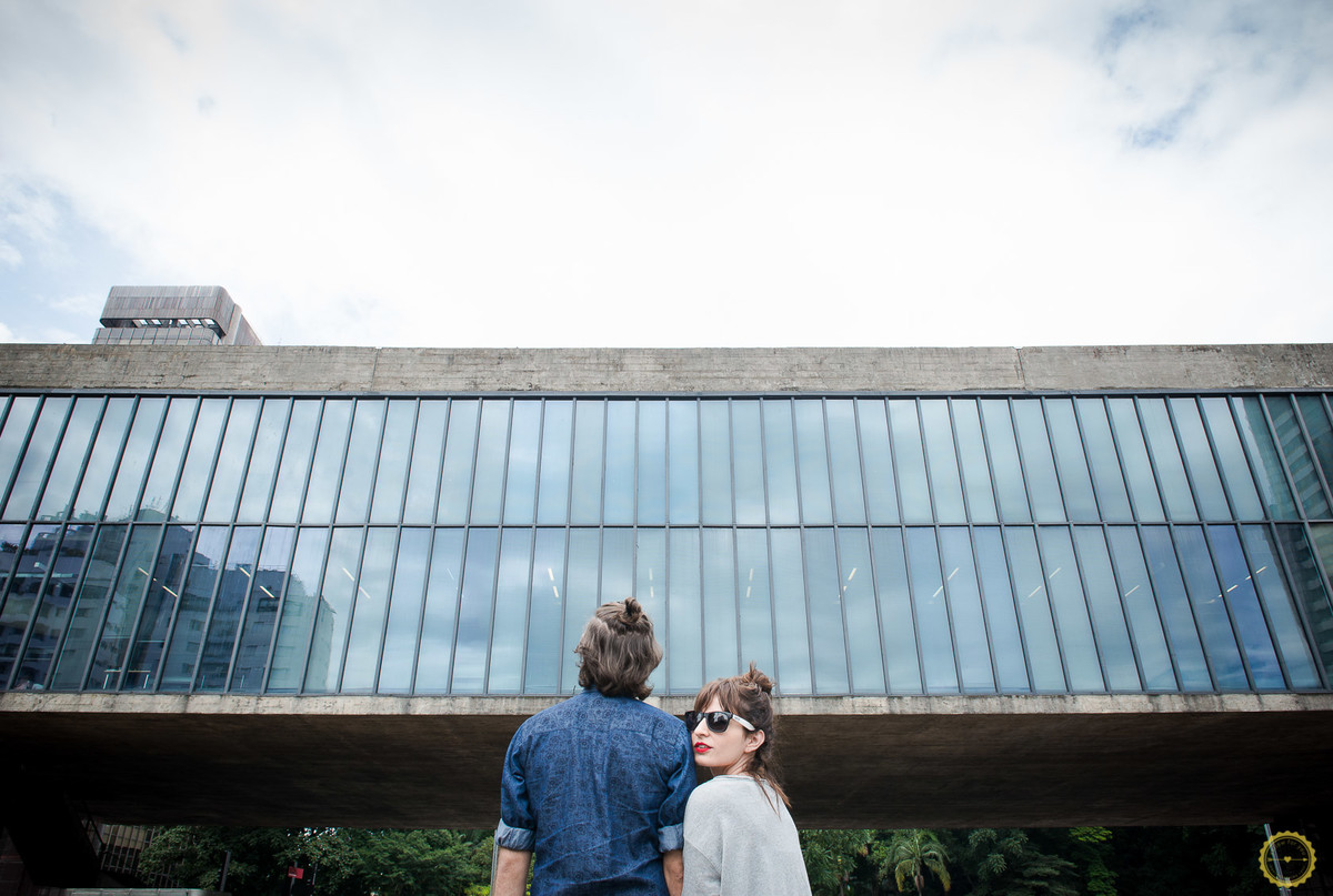 masp sao paulo couple