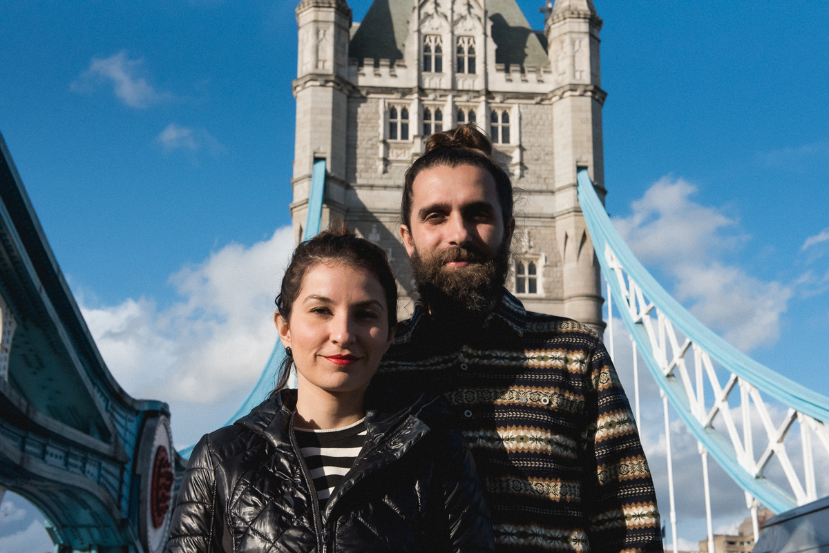 Loves in London lovers Couple intimate creative wedding creative photography small wedding