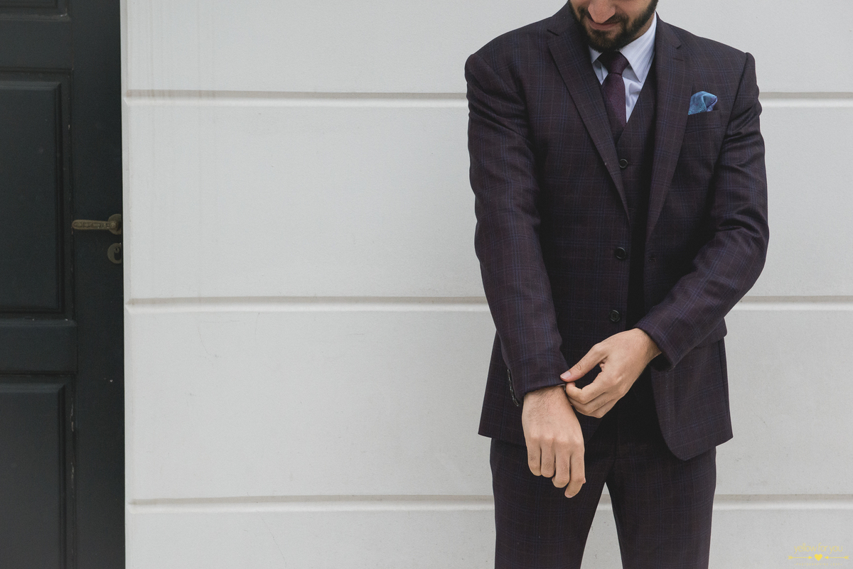 groom suit