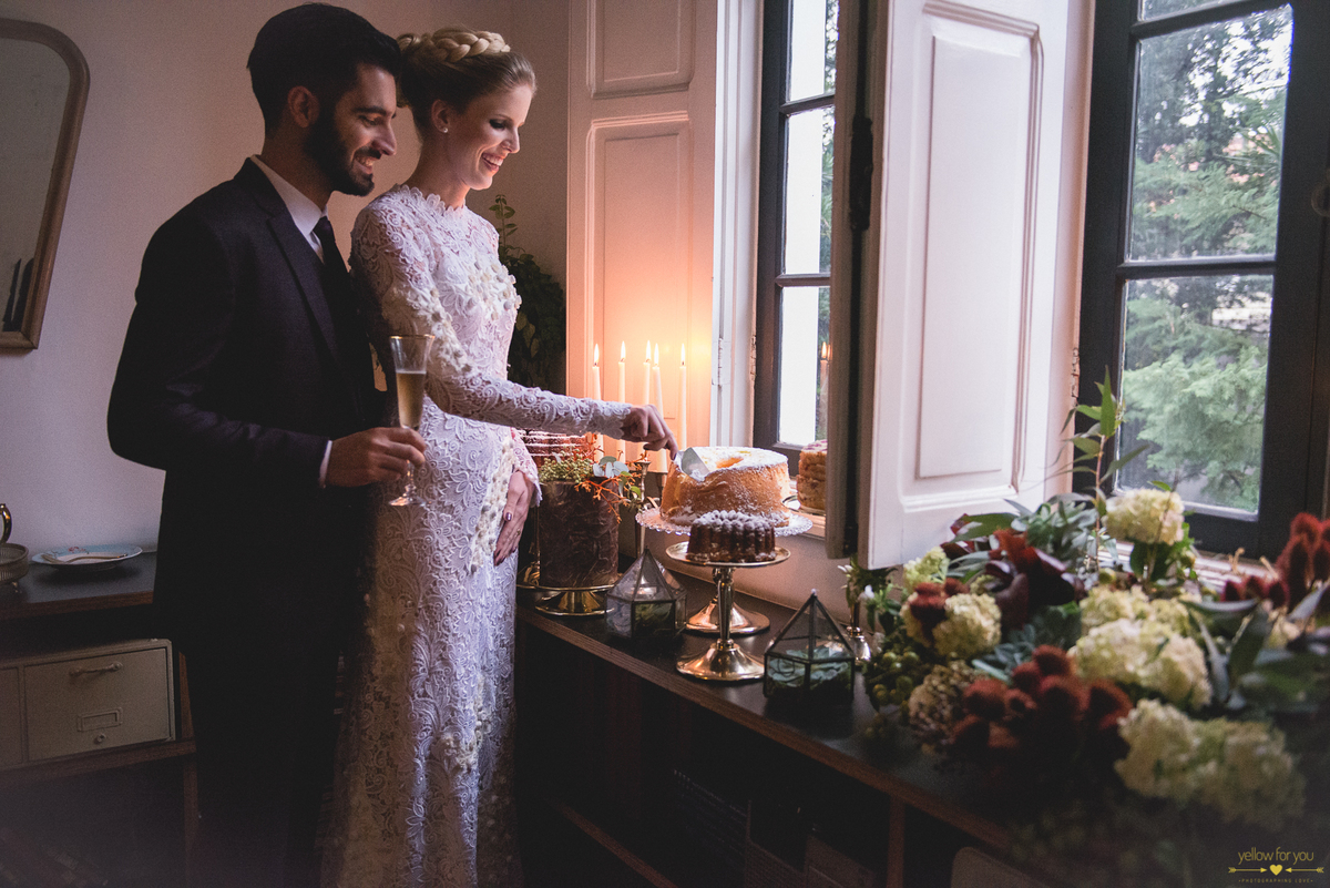 wedding cake decor