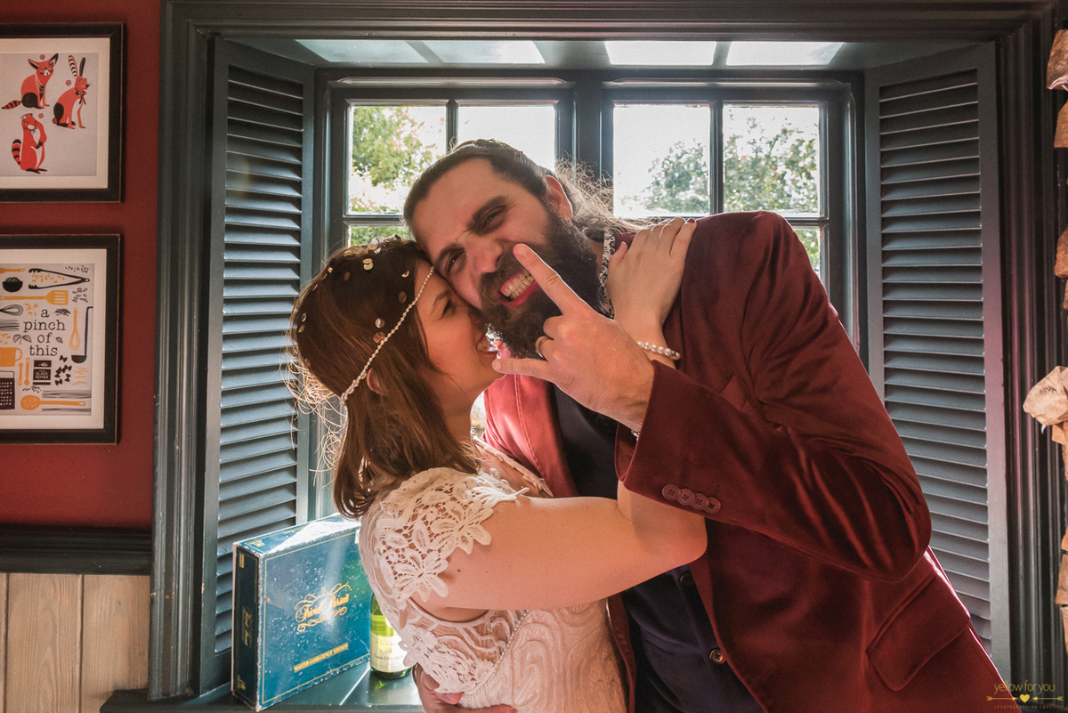 dress bride newbury england europe intimate creative wedding creative photography