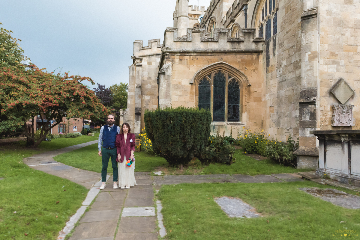dress bride newbury england europe intimate creative wedding creative photography