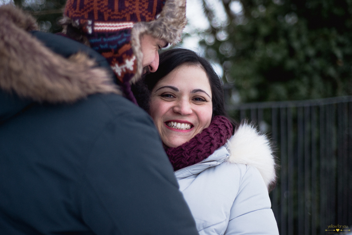 smile  engagement photo shoot cork ireland