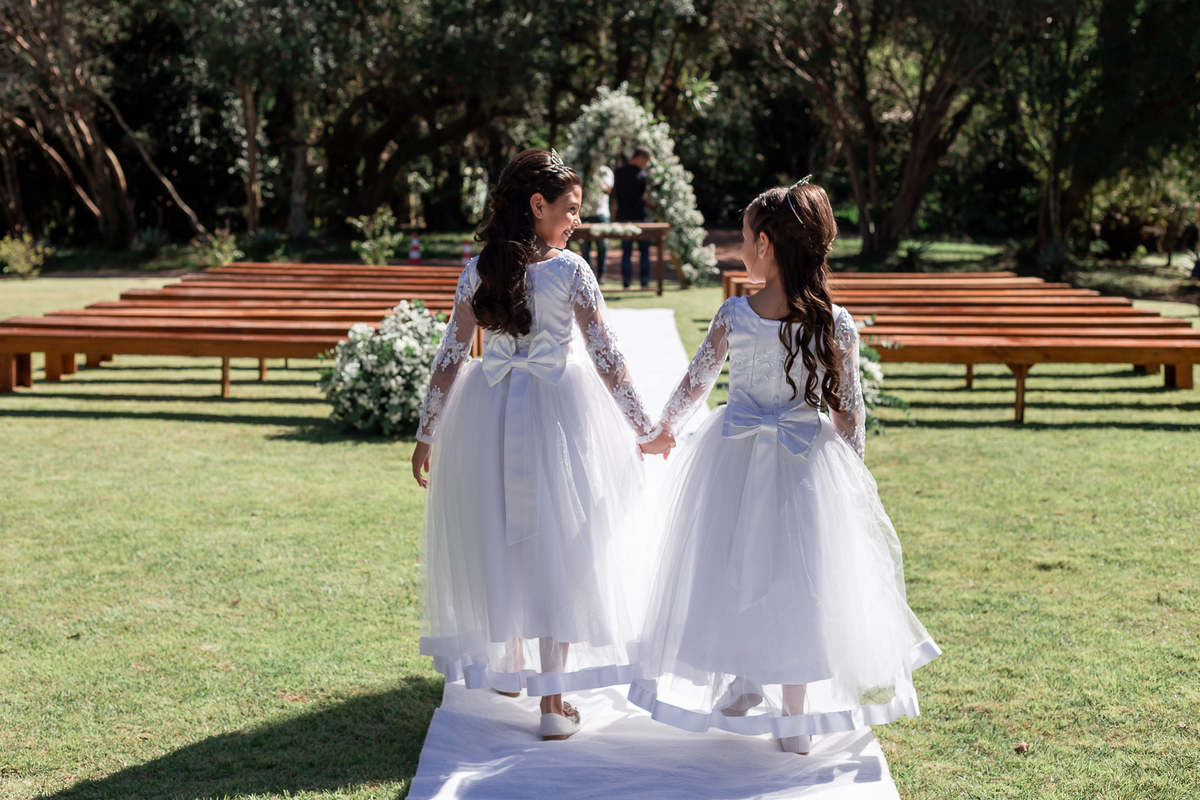 casamento no campo, vestido de noiva, festa de casamento, fotografo de casamento, casamento por do sol, make de noiva, roupa de noivo, casamento Porto Alegre, fotografo profissional, buque de noiva, sapato de noiva, ensaio de casamento, bolo, decoração