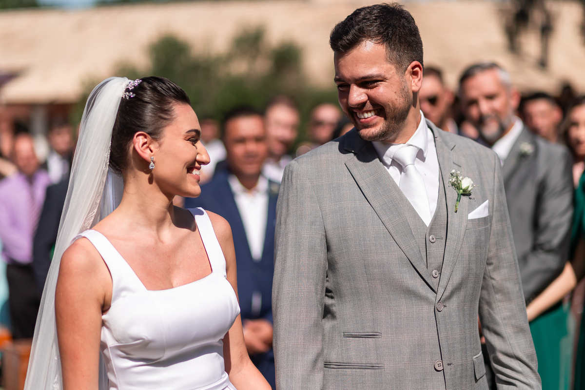 casamento no campo, vestido de noiva, festa de casamento, fotografo de casamento, casamento por do sol, make de noiva, roupa de noivo, casamento Porto Alegre, fotografo profissional, buque de noiva, sapato de noiva, ensaio de casamento, bolo, decoração