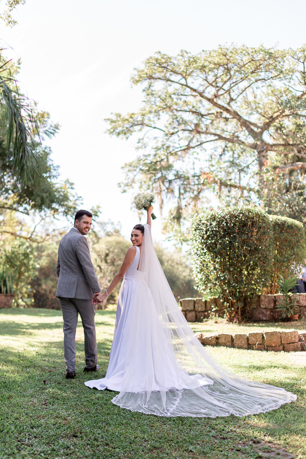 casamento no campo, vestido de noiva, festa de casamento, fotografo de casamento, casamento por do sol, make de noiva, roupa de noivo, casamento Porto Alegre, fotografo profissional, buque de noiva, sapato de noiva, ensaio de casamento, bolo, decoração