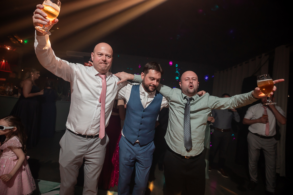 fotografo de casamento, melhor fotografo de casamento, ensaio fotográfico, fotografo, decoração de casamento, video de casamento, local de casamento porto alegre, cerimonialista de casamento, vestido de noiva, roupa de noivo