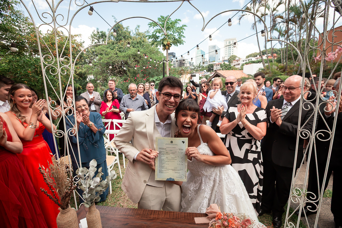 fotos de casamento, fotografo porto alegre, fotos romanticas, fotos divertidas, vestido de noiva, festa de casamento, decoração de casamento, casamento romantico, buque de noiva