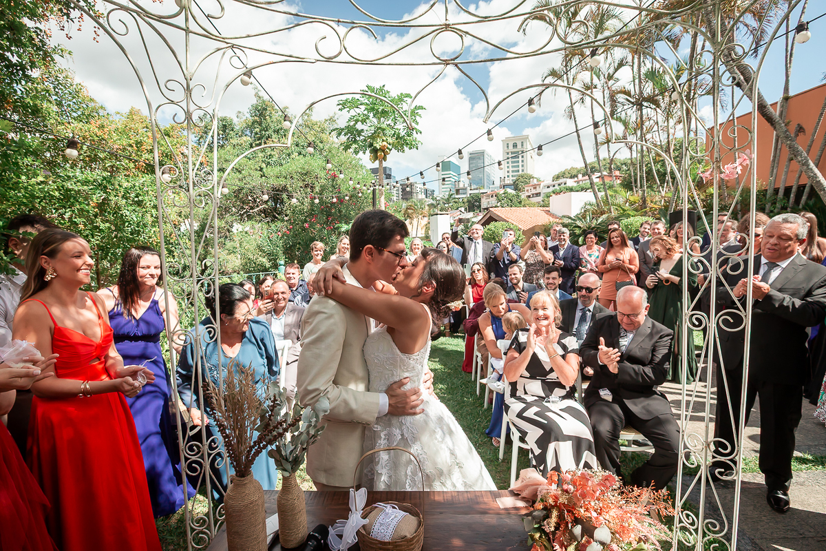 fotos de casamento, fotografo porto alegre, fotos romanticas, fotos divertidas, vestido de noiva, festa de casamento, decoração de casamento, casamento romantico, buque de noiva