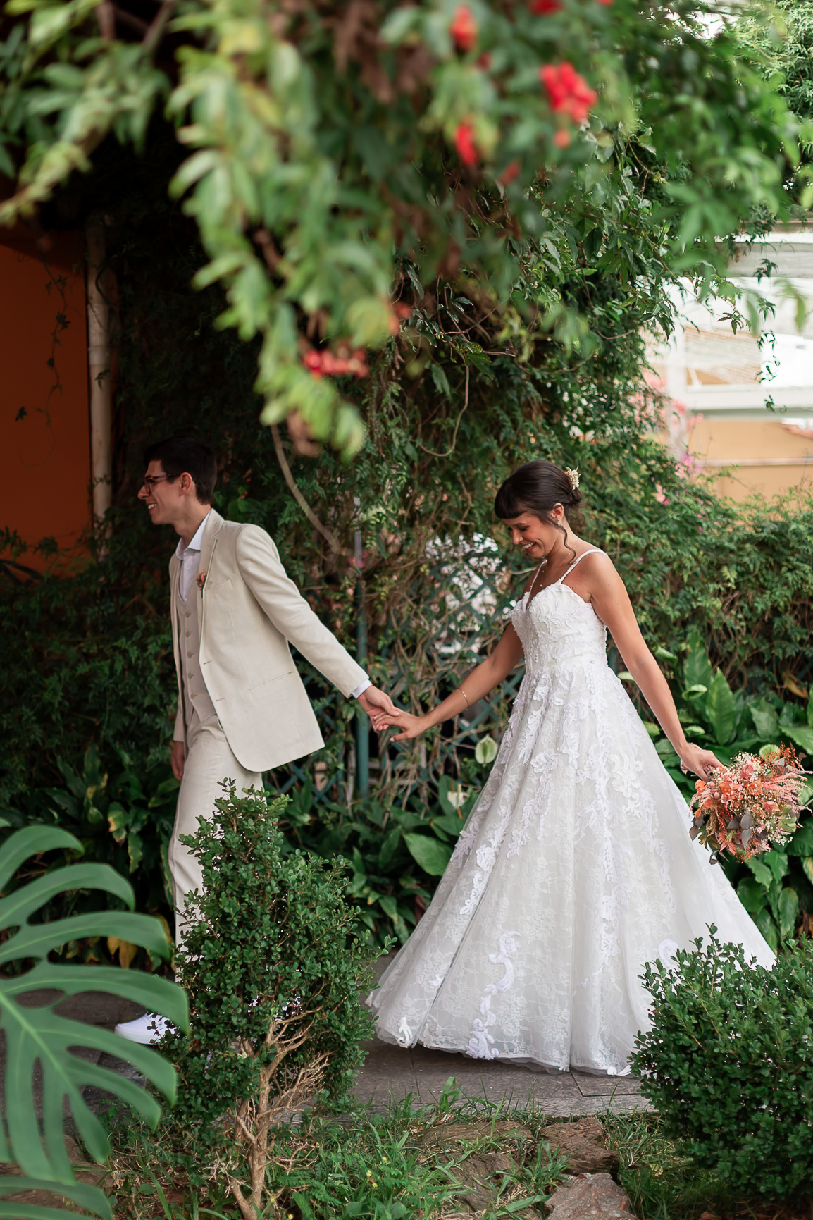 fotos de casamento, fotografo porto alegre, fotos romanticas, fotos divertidas, vestido de noiva, festa de casamento, decoração de casamento, casamento romantico, buque de noiva