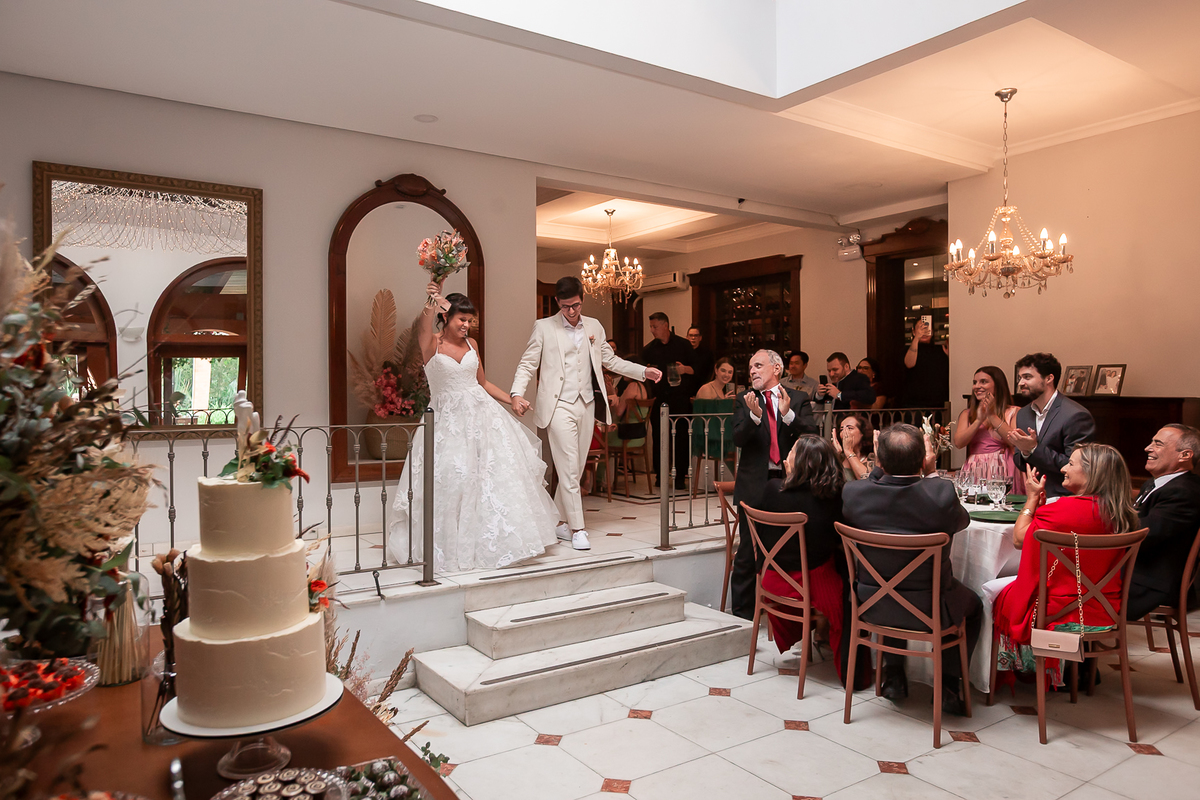 fotos de casamento, fotografo porto alegre, fotos romanticas, fotos divertidas, vestido de noiva, festa de casamento, decoração de casamento, casamento romantico, buque de noiva