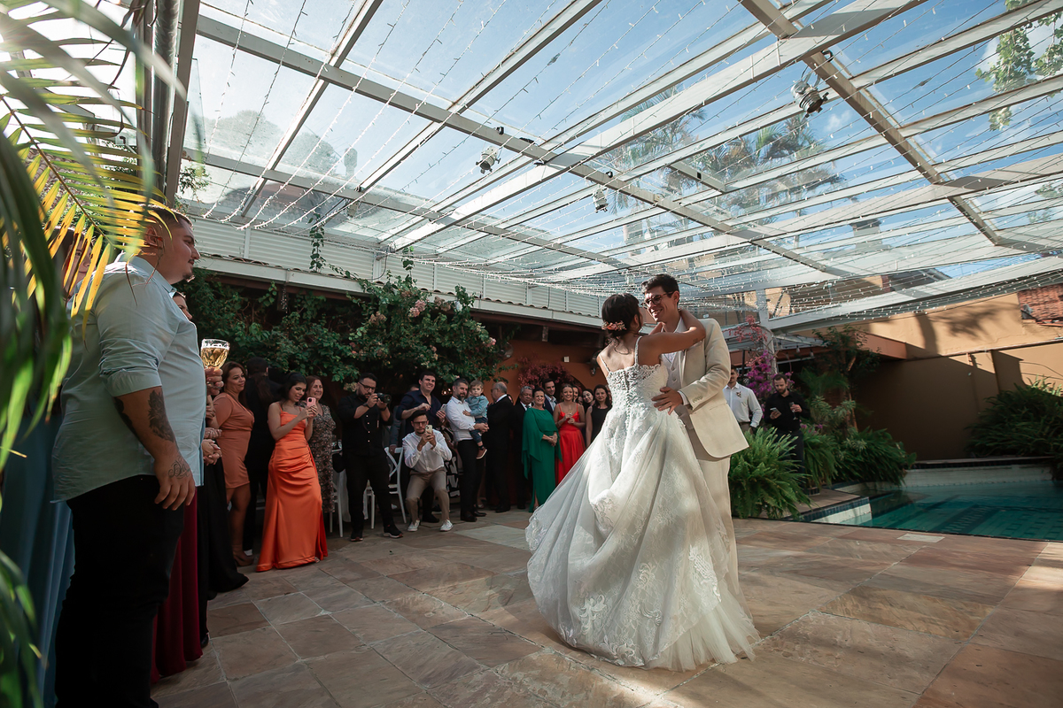 fotos de casamento, fotografo porto alegre, fotos romanticas, fotos divertidas, vestido de noiva, festa de casamento, decoração de casamento, casamento romantico, buque de noiva