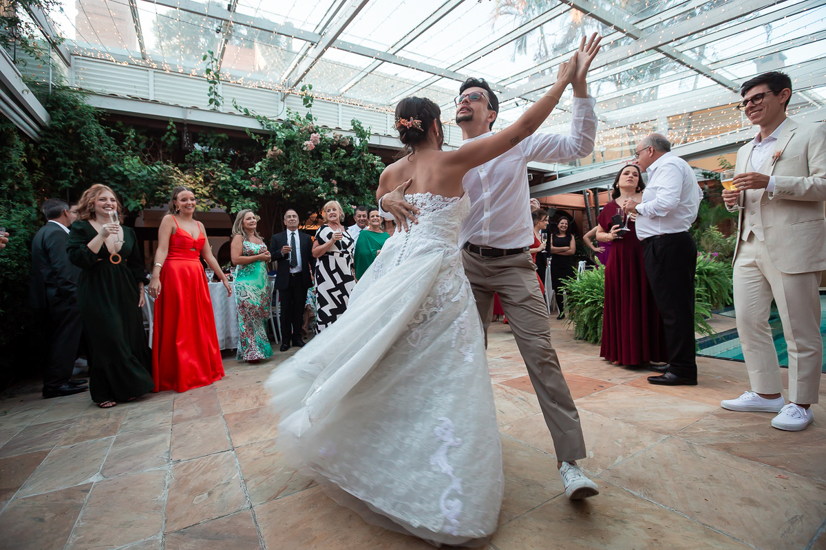 fotos de casamento, fotografo porto alegre, fotos romanticas, fotos divertidas, vestido de noiva, festa de casamento, decoração de casamento, casamento romantico, buque de noiva