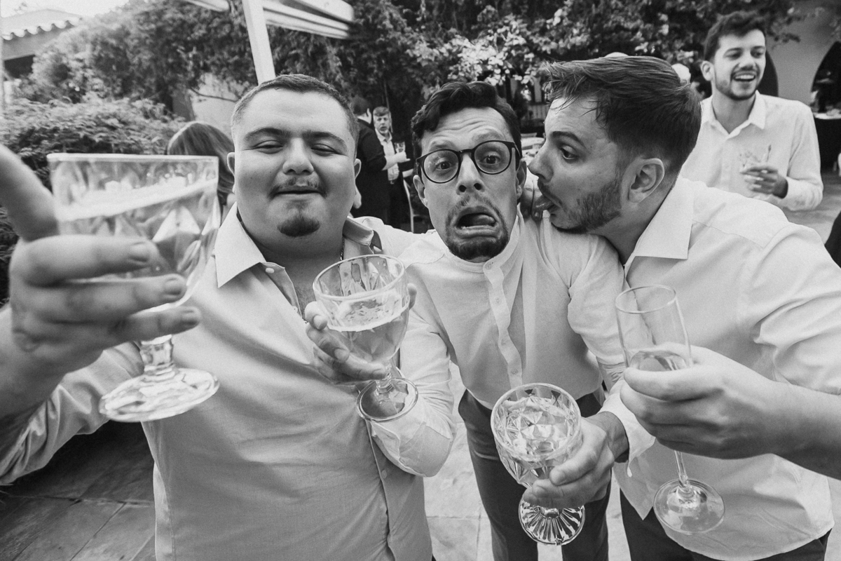 fotos de casamento, fotografo porto alegre, fotos romanticas, fotos divertidas, vestido de noiva, festa de casamento, decoração de casamento, casamento romantico, buque de noiva