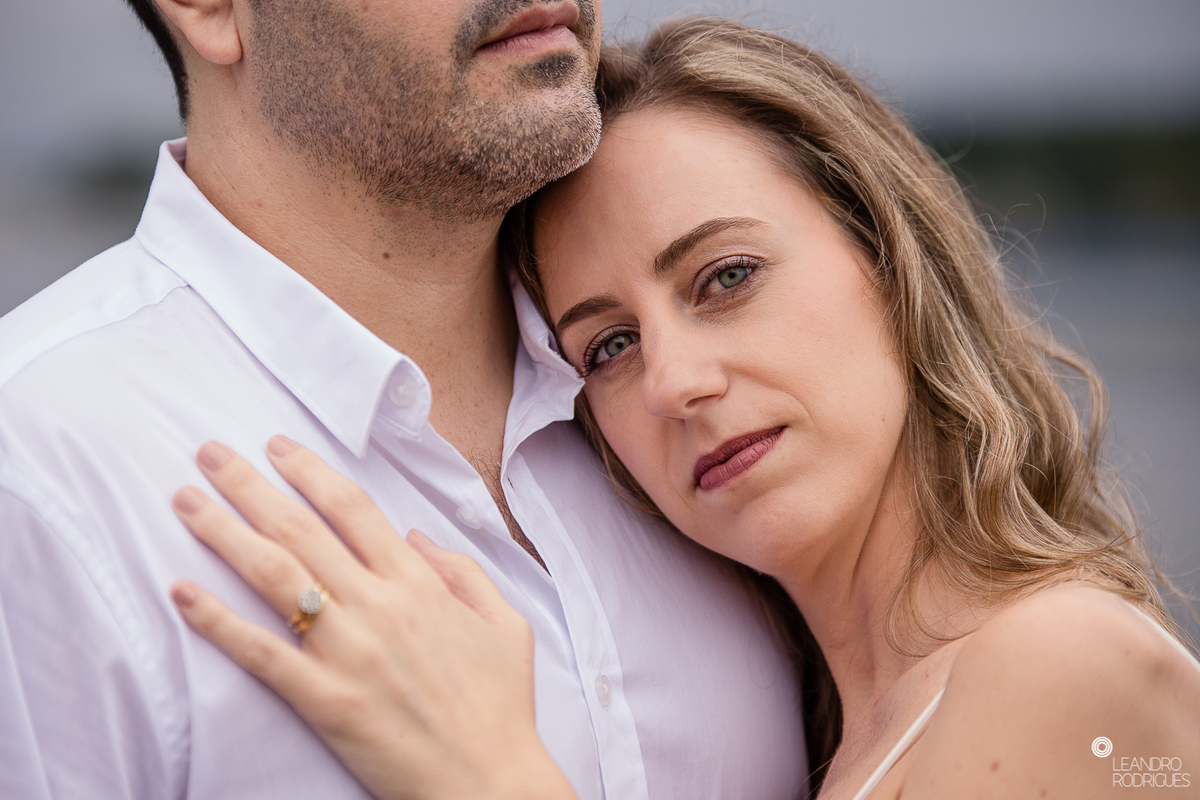ensaio de casamento, ensaio fotográfico de casamento, pré wedding, míni wedding, casamento na praia, ensaio fotográfico na praia, noiva, noivo, buquê de noiva, vestido de noiva, roupa para ensaio, fotos na praia, roupa de noivo