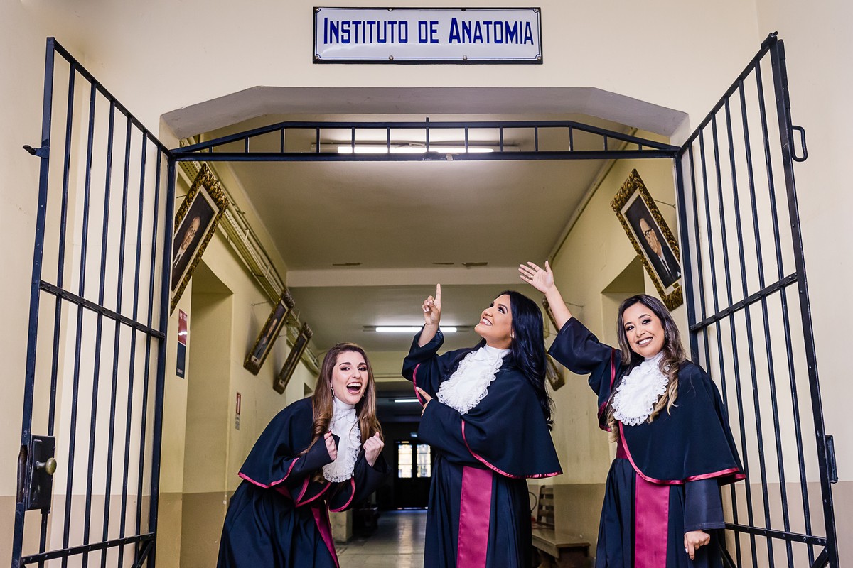 prova de toga, formatura, fotografo de formatura, barrete, faculdade, universidade, medicina, direito, colação de grau, fotografo profissional, fotografo porto alegre
