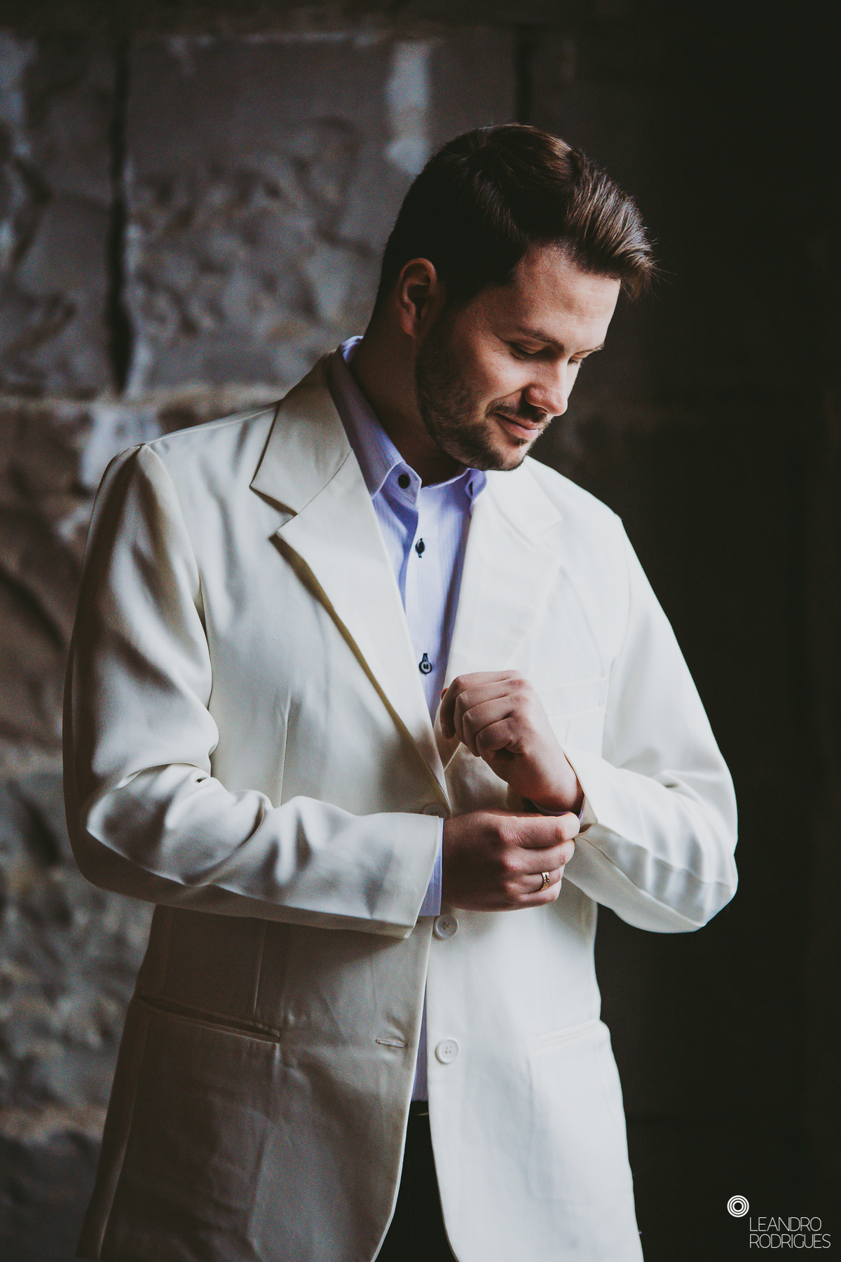 ensaio pré wedding, ensaio fotográfico, ensaio pré casamento, noivos, fotógrafo de casamento, fotografo em porto alegre, retrato de noiva, foto de casal, casamento, buque de noiva, vestido de noiva, roupa de noivo, castelo, casamento no castelo, 